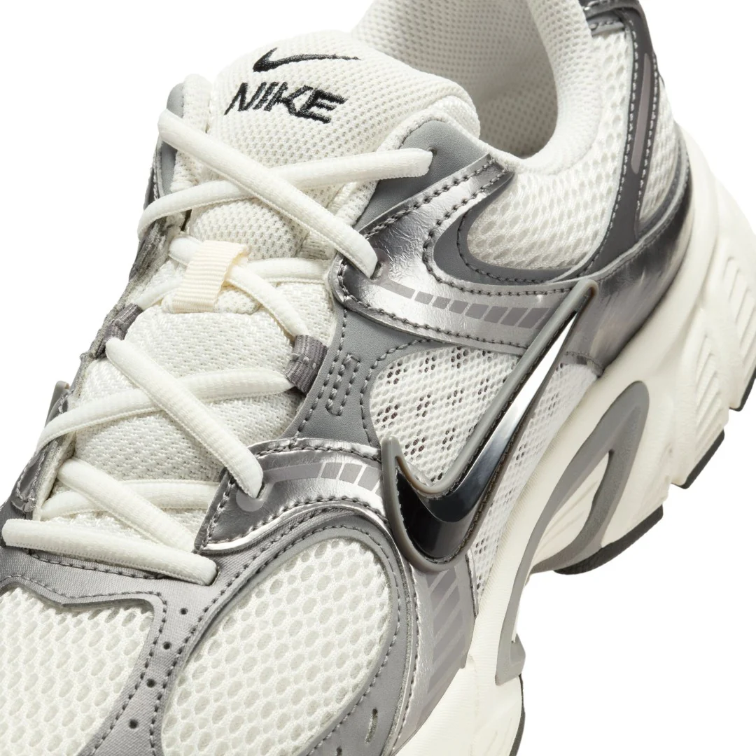 V5 RNR Shoes - Image 6