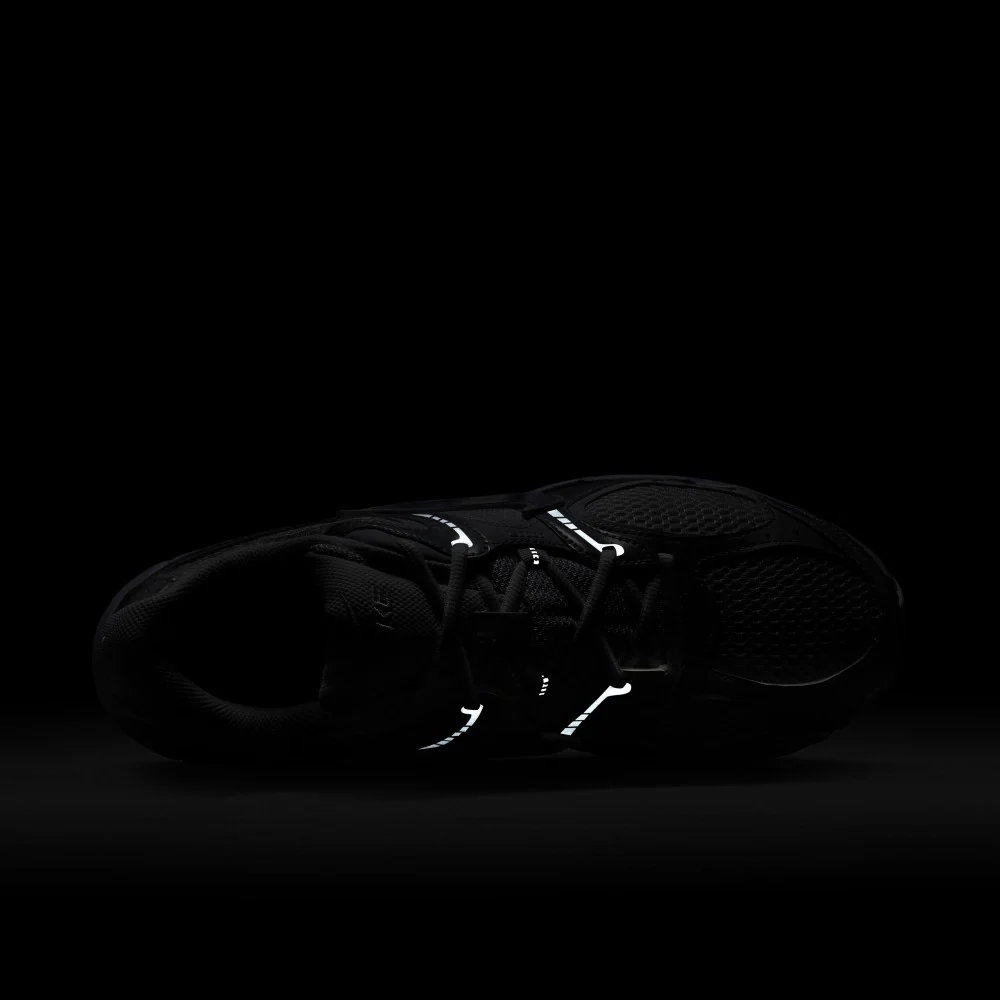 V5 RNR Lifestyle Shoes - Image 9