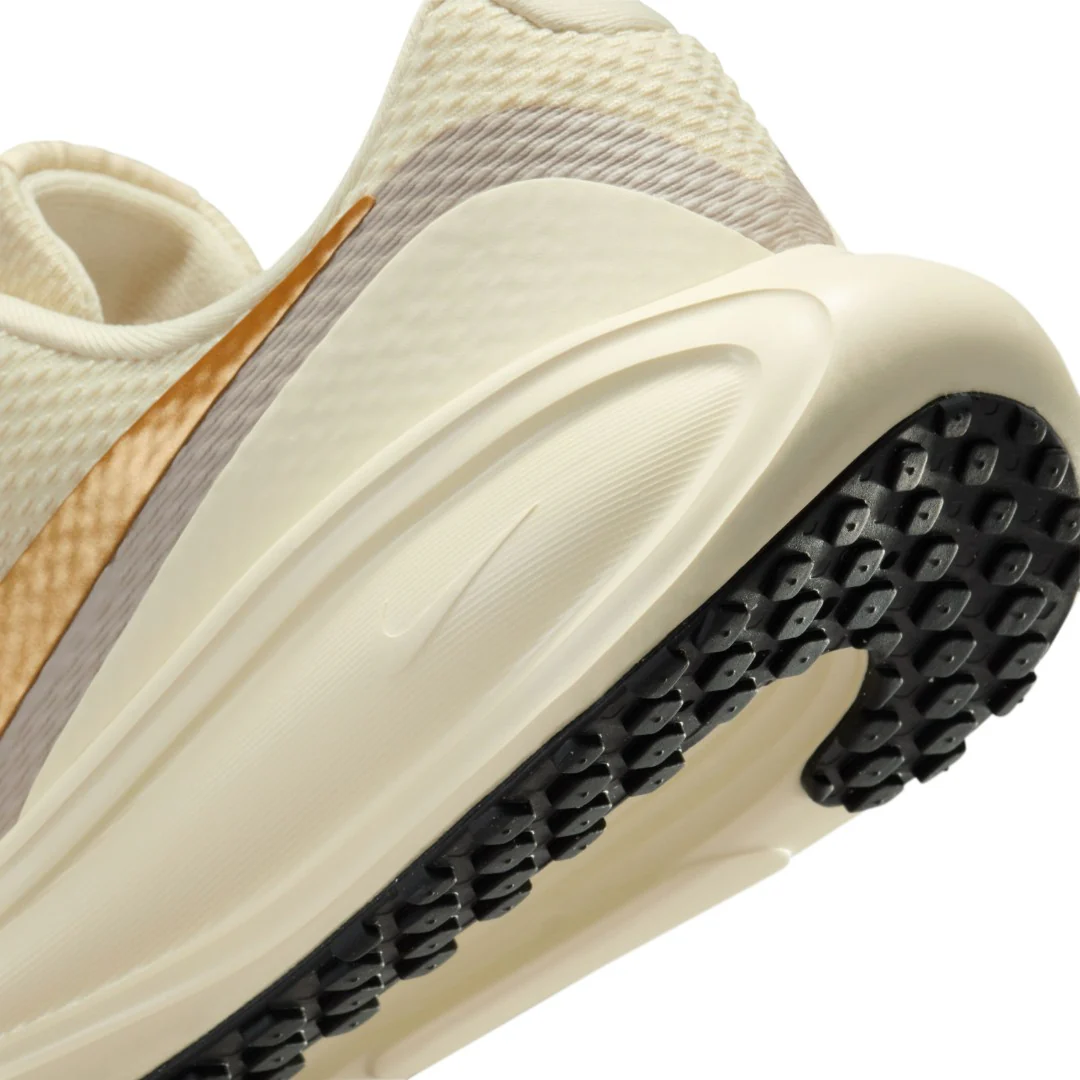 Revolution 8 Shoes - Image 8