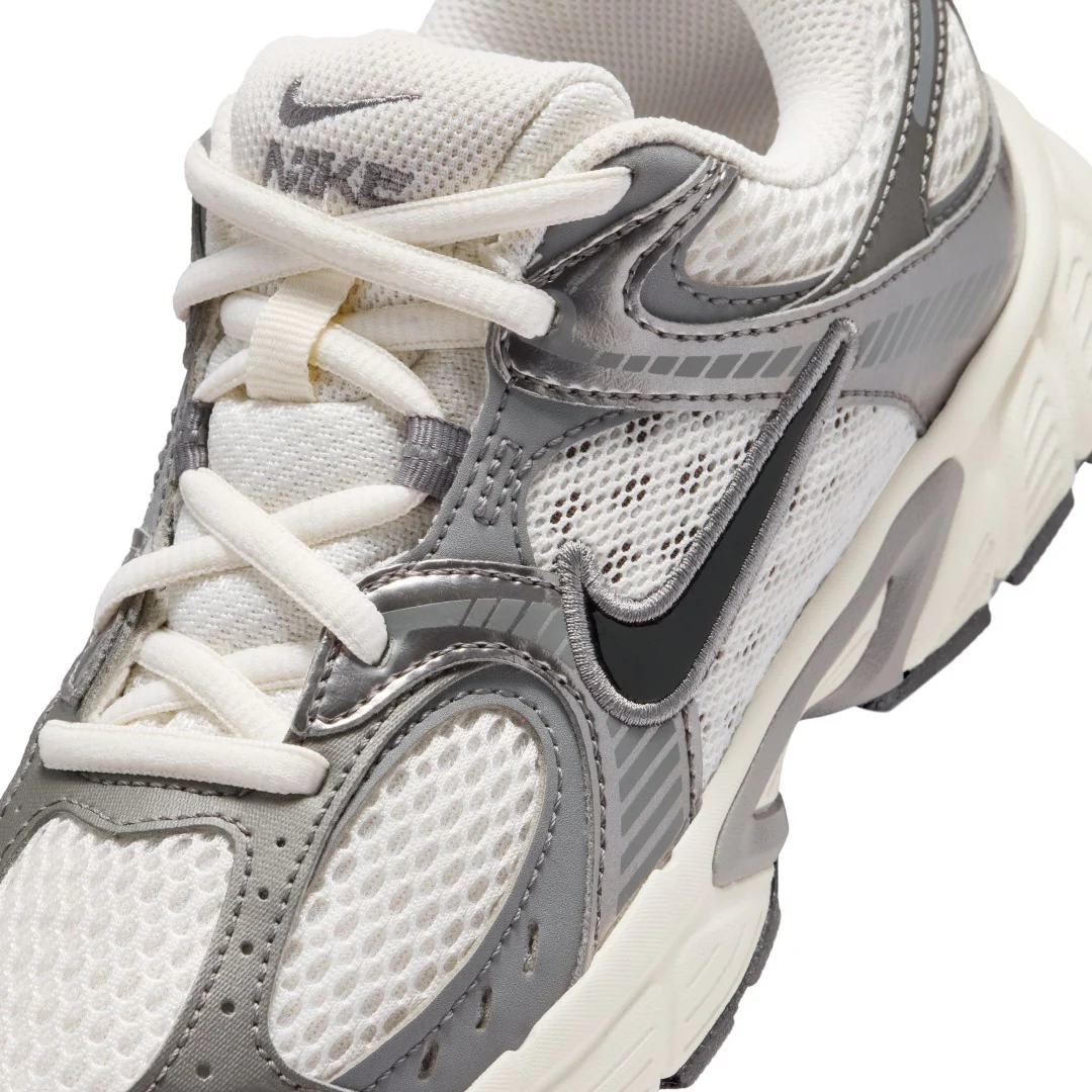 V5 RNR Shoes - Image 6
