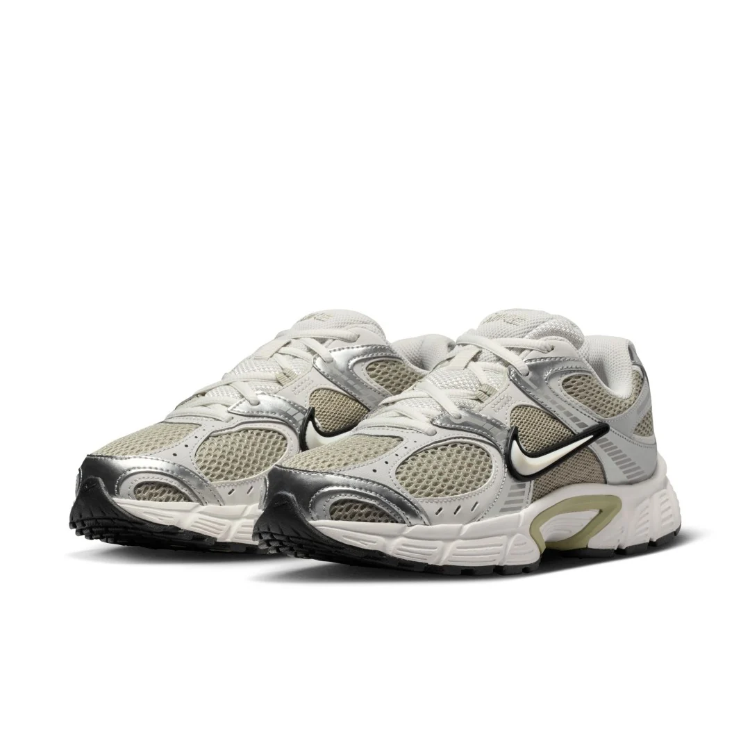 V5 RNR Shoes - Image 3