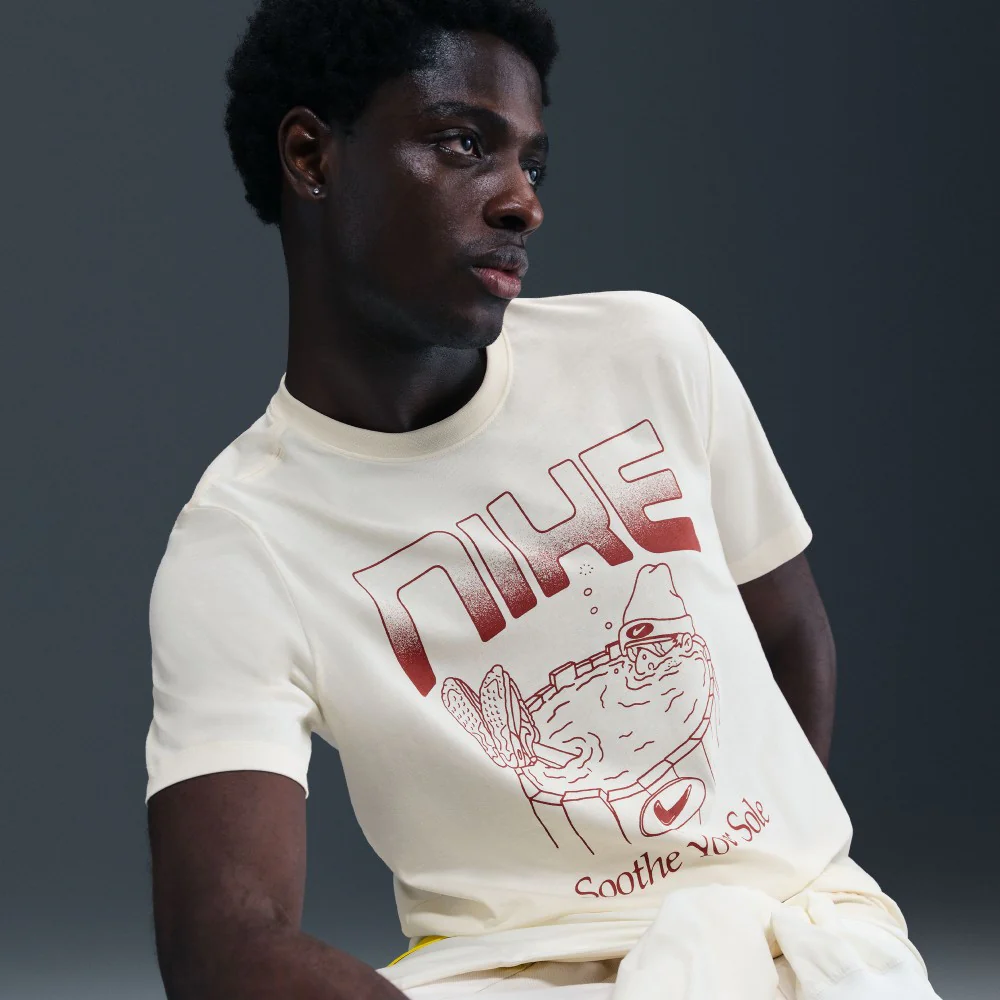 Sportswear T-Shirt - Image 4