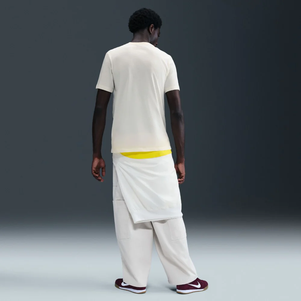 Sportswear T-Shirt - Image 9