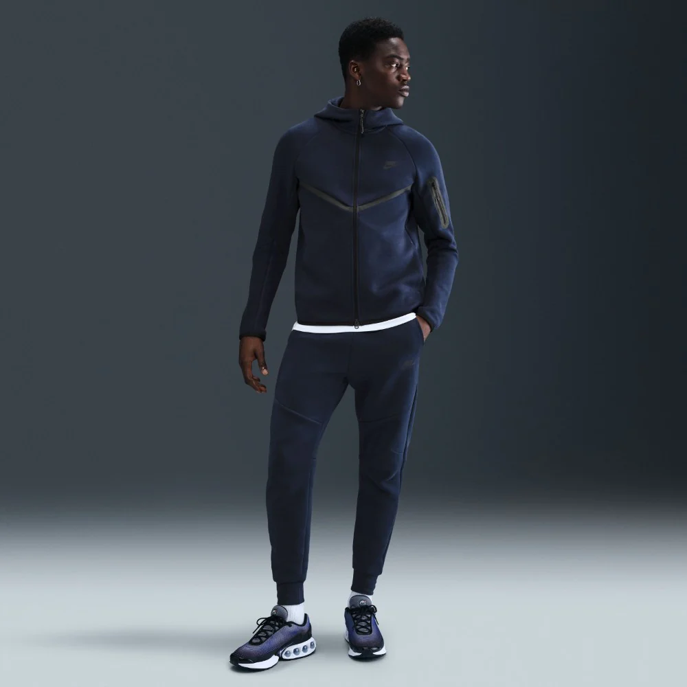 Tech Fleece Joggers - Image 10