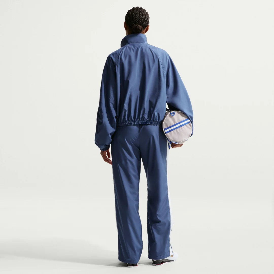 Sportswear Classic Mid-Rise Pants - Image 3