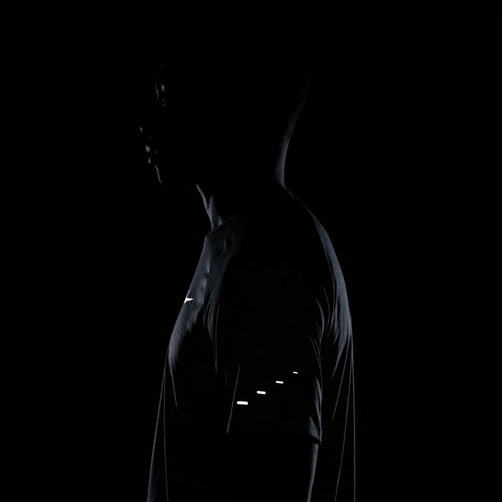 Stride Dri-FIT ADV Running T-shirt - Image 3