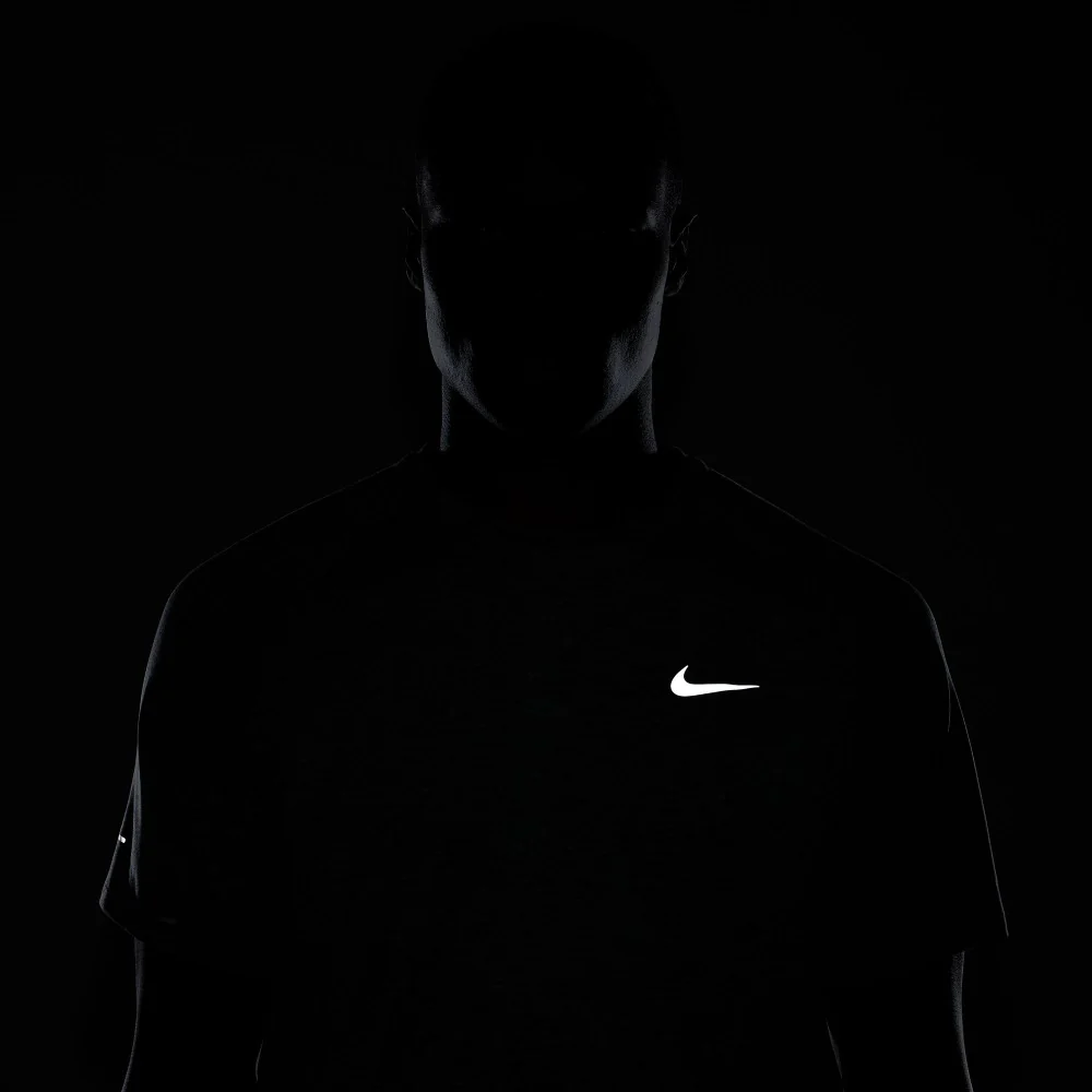 Stride Dri-FIT ADV Running T-shirt - Image 4