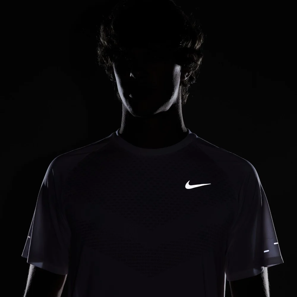 Stride Dri-FIT ADV Running T-shirt - Image 9