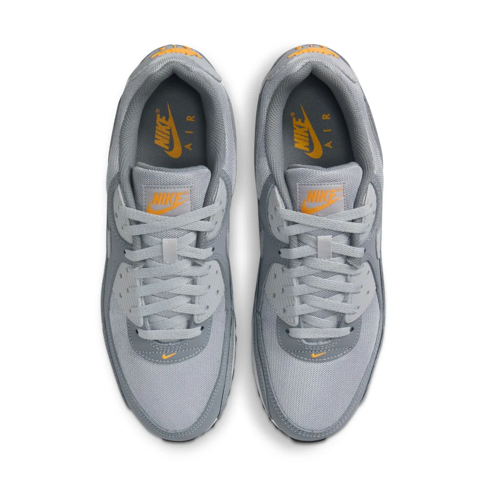 Air Max 90 Lifestyle Shoes - Image 2