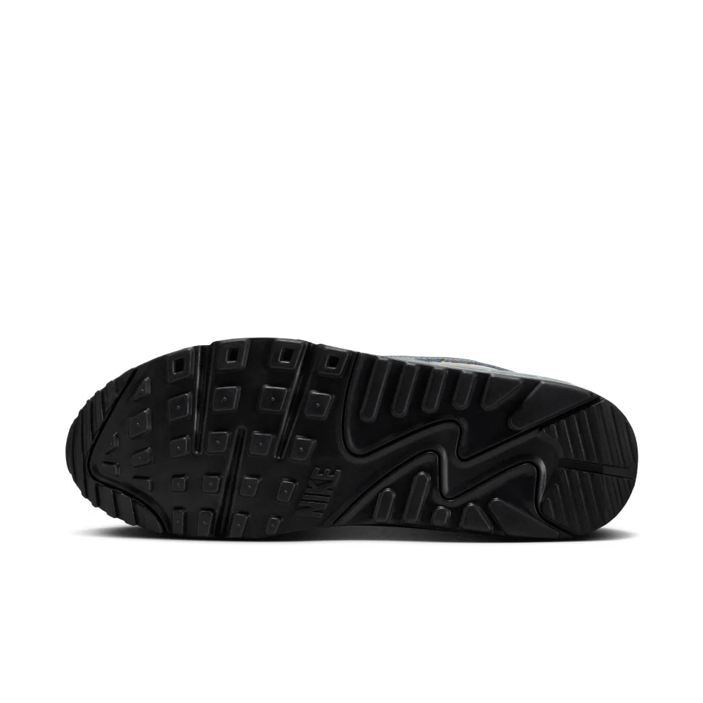 Air Max 90 Lifestyle Shoes - Image 8