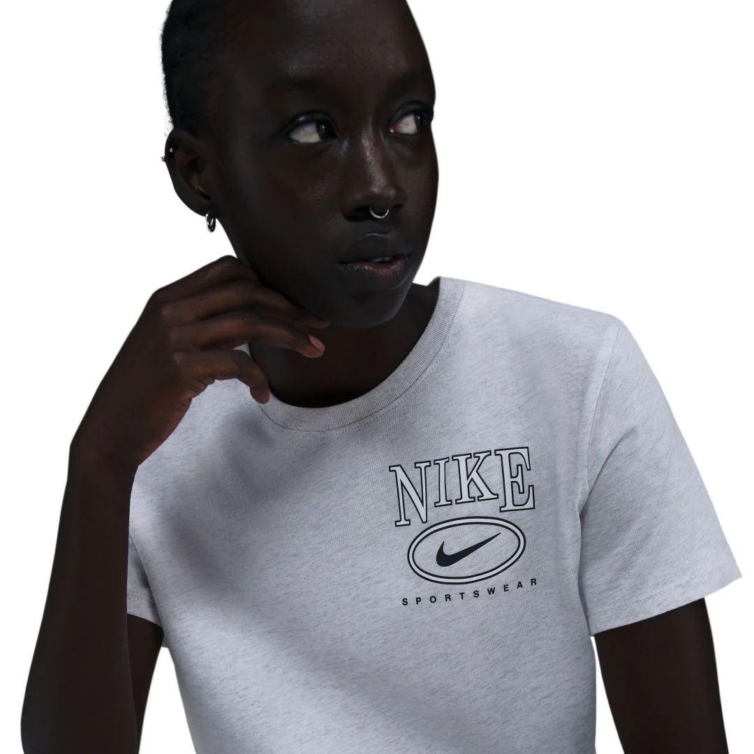 Club T-Shirt - Image 4