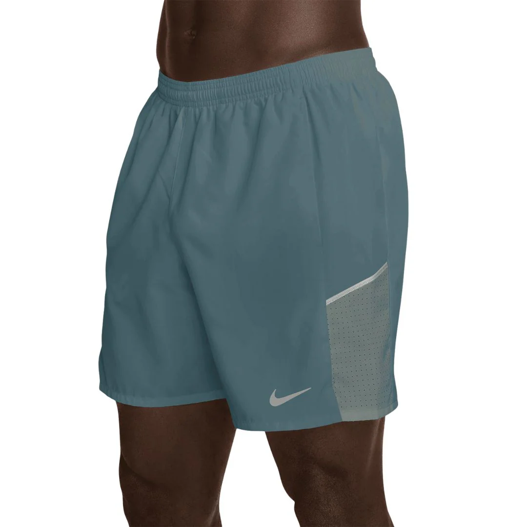 Miler Dri-FIT Unlined 7" Running Shorts - Image 3
