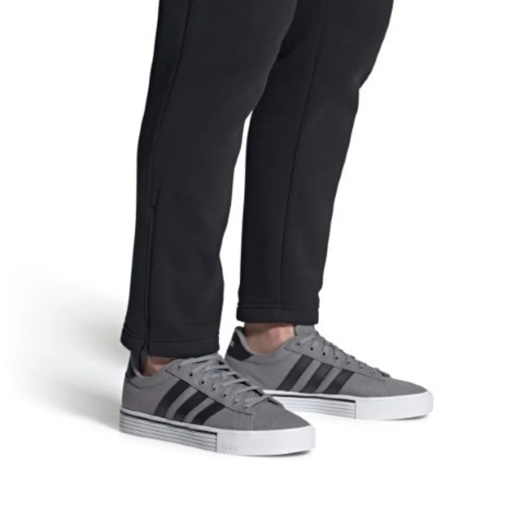 Daily 4.0 Shoes - Image 2