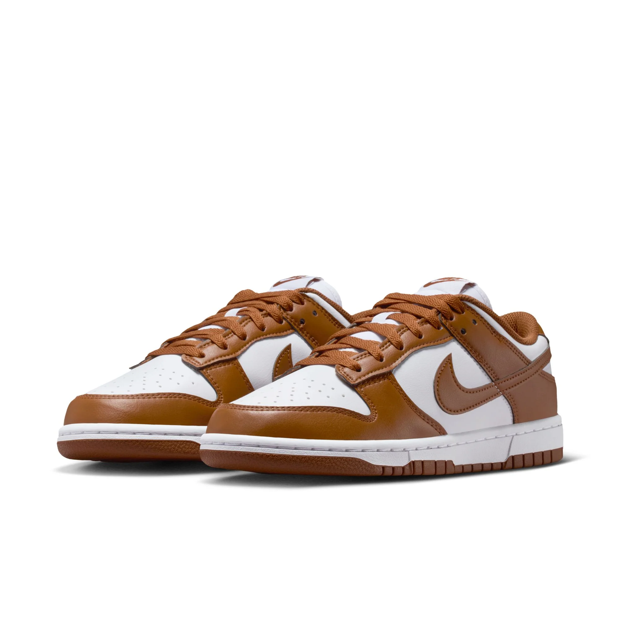 Dunk Low Shoes - Image 2