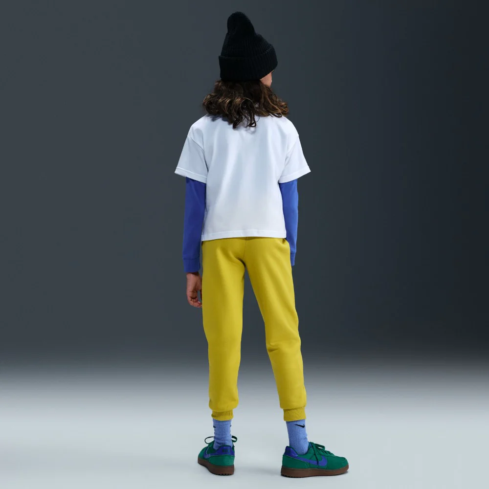 Sportswear T-Shirt - Image 10
