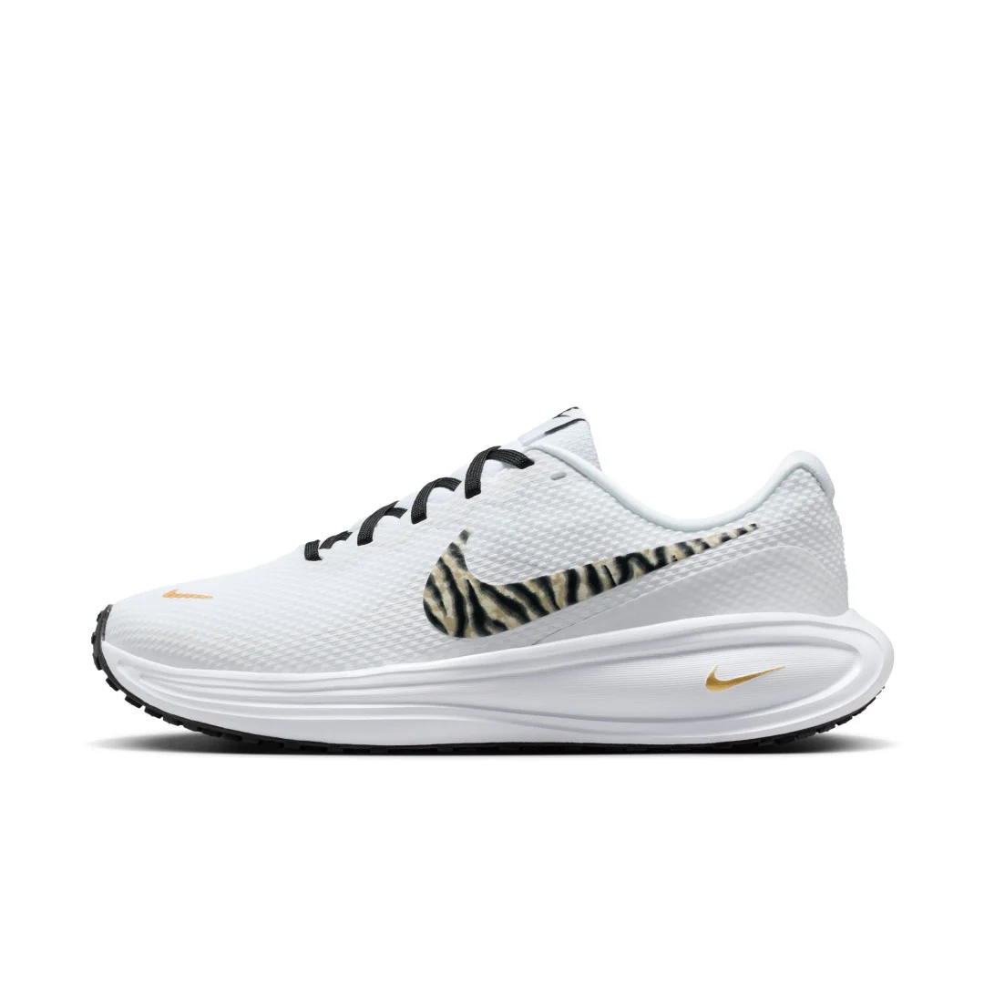 Revolution 8 Shoes - Image 4