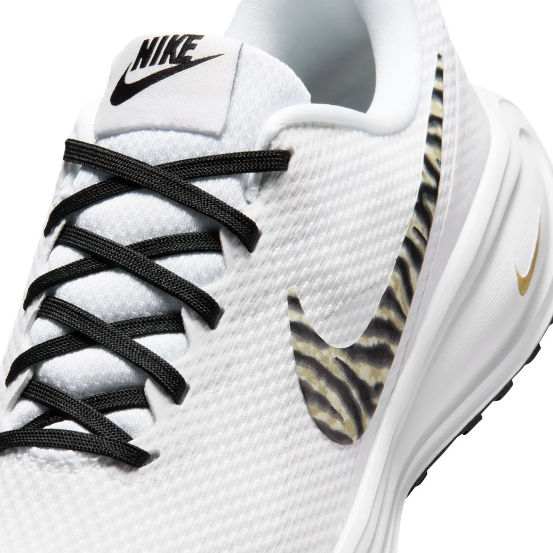 Revolution 8 Shoes - Image 5