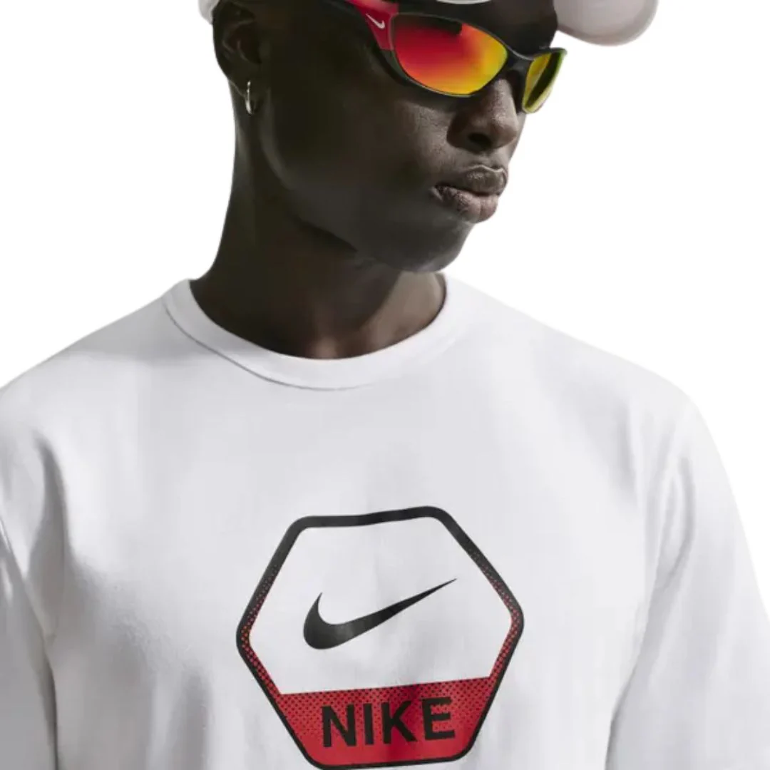 Sportswear T-Shirt - Image 5