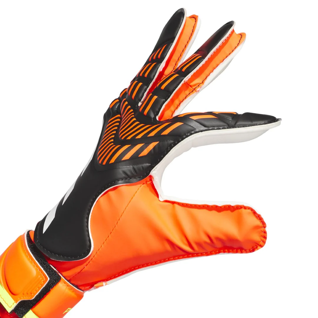 Predator Training Goalkeeper Gloves - Image 4