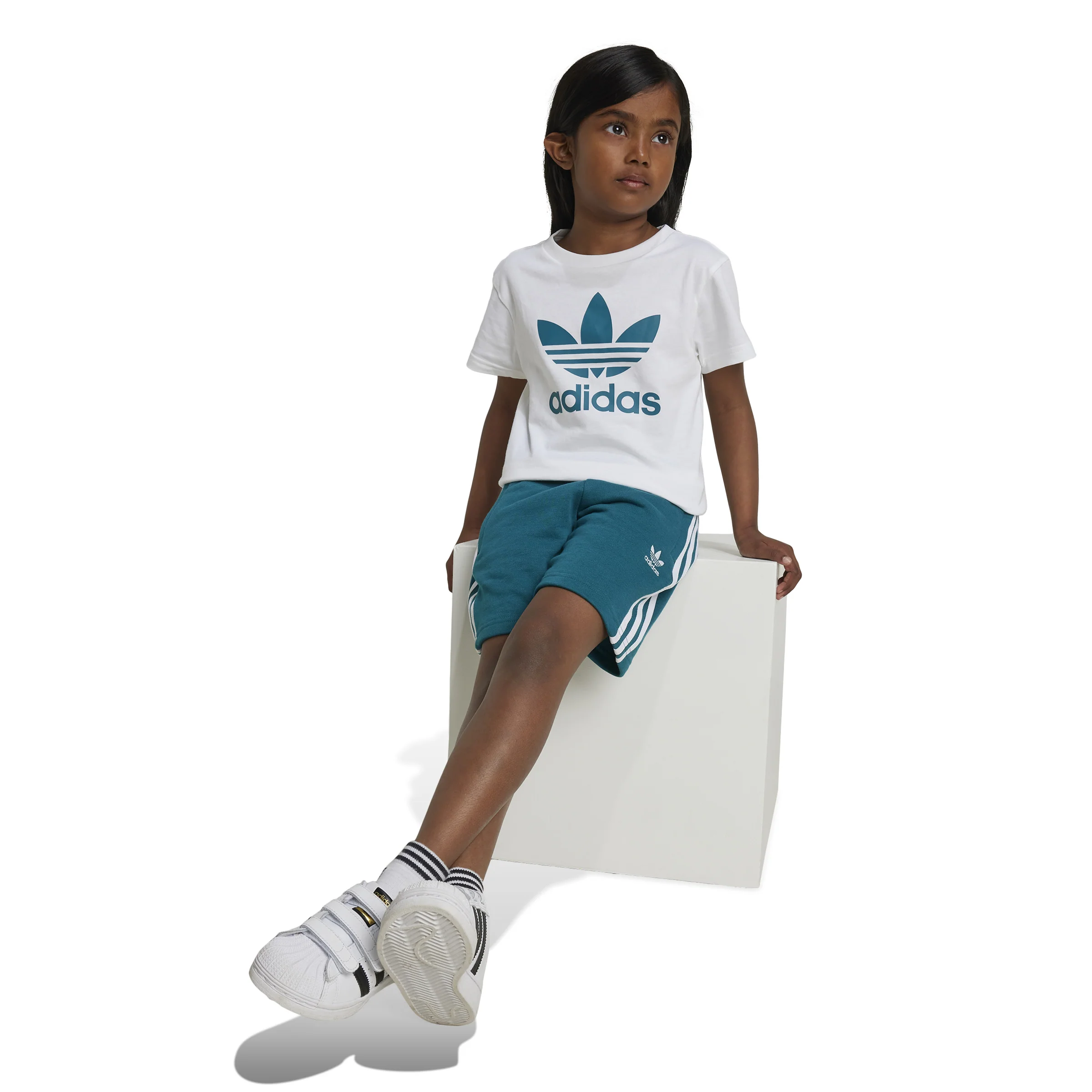 Adicolor Shorts Tee Matchig Set - Image 4