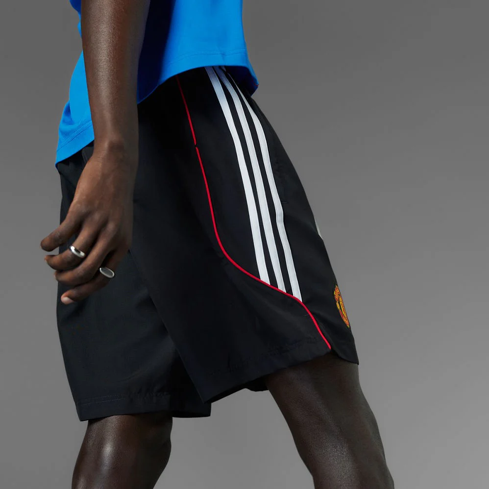 Manchester United UBP Shorts - Image 12