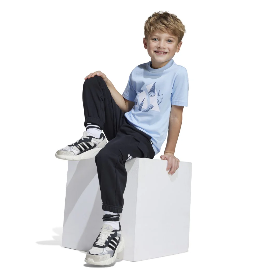 Lounge Ice Graphic T-shirt - Image 7