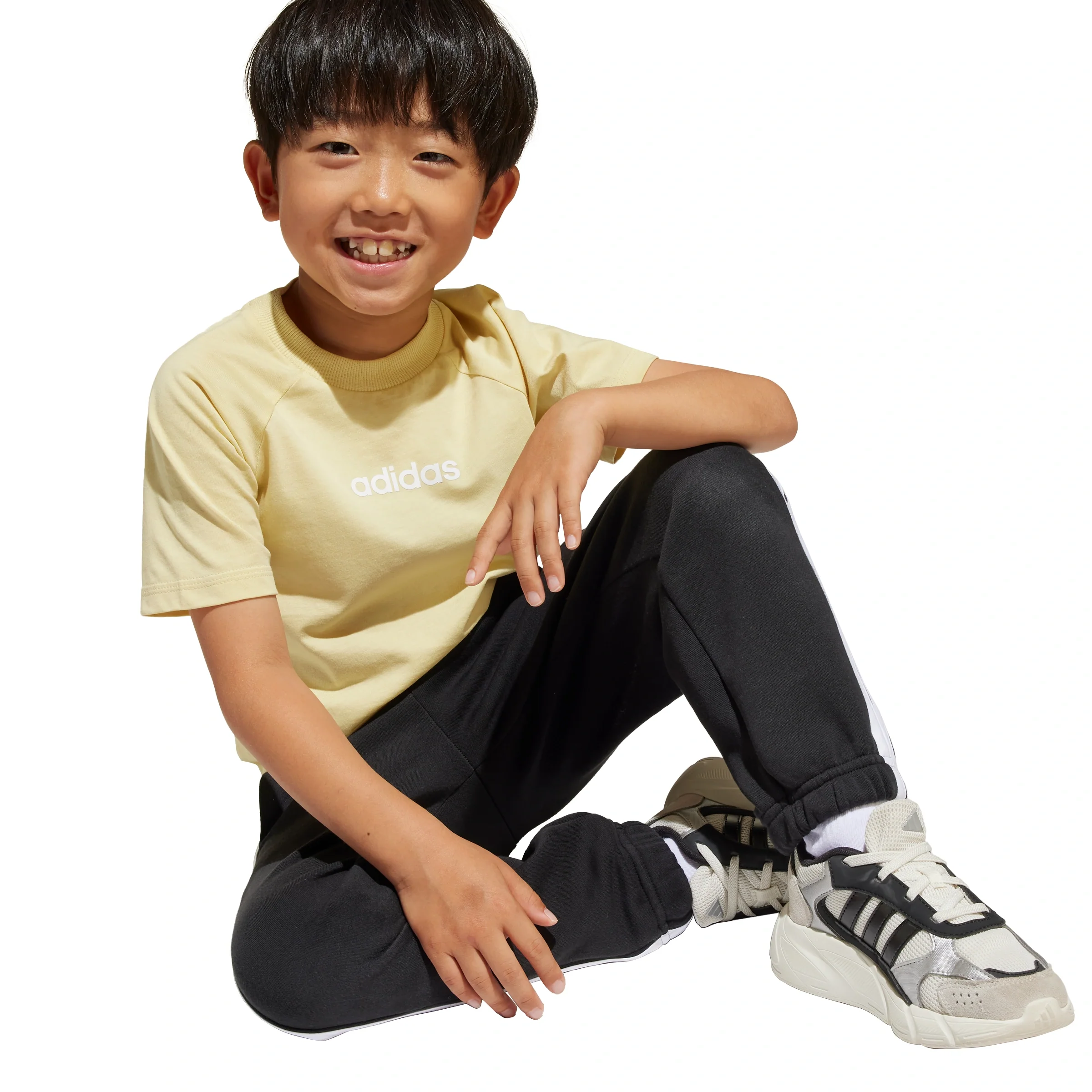 Essentials T-shirt - Image 6