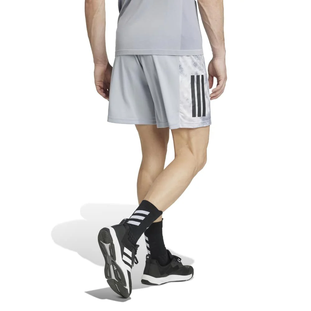 Train Essentials Seasonal 3-Stripes Short - Image 3