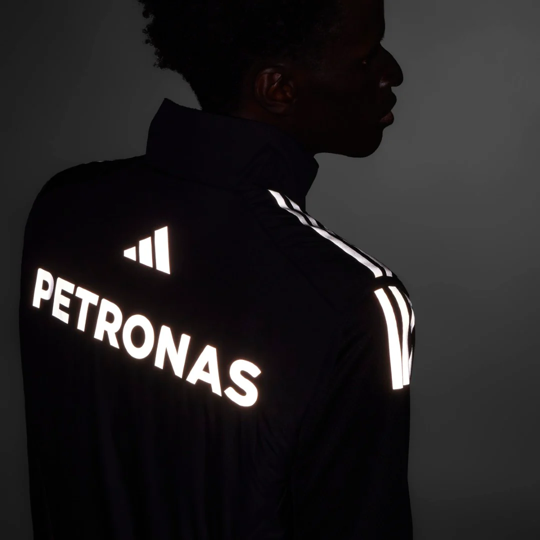 Mercedes - Amg Petronas Formula One Team Mechanics Vest - Image 14