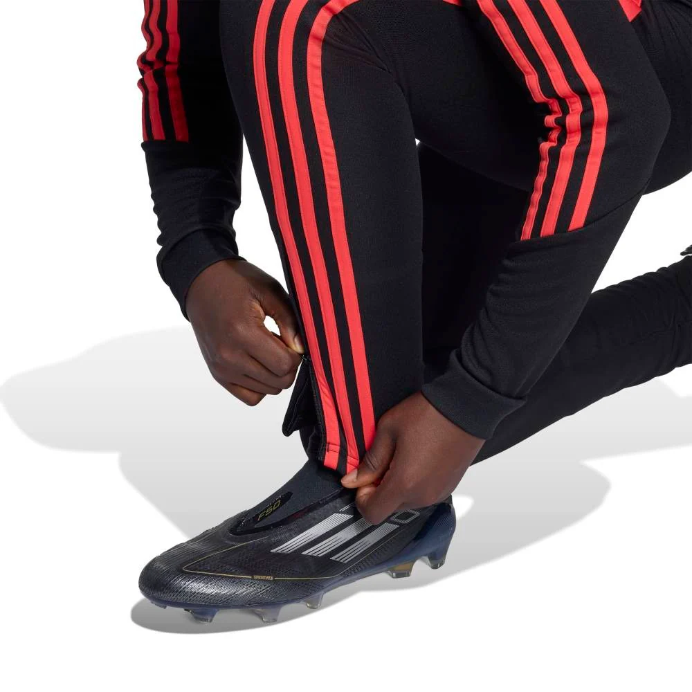 Messi Training Pants - Image 10