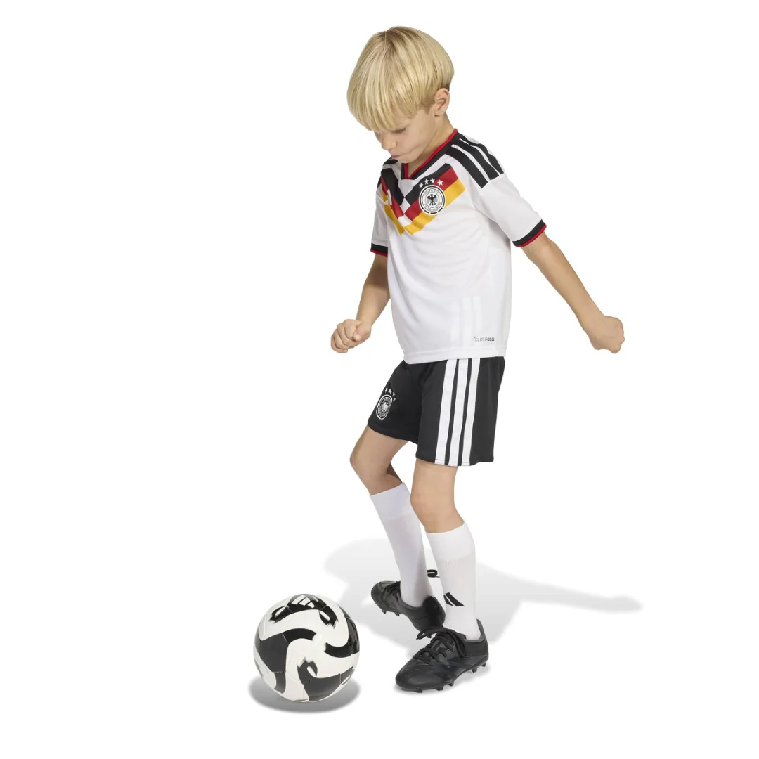 Germany 26 Home Matching Set - Image 4