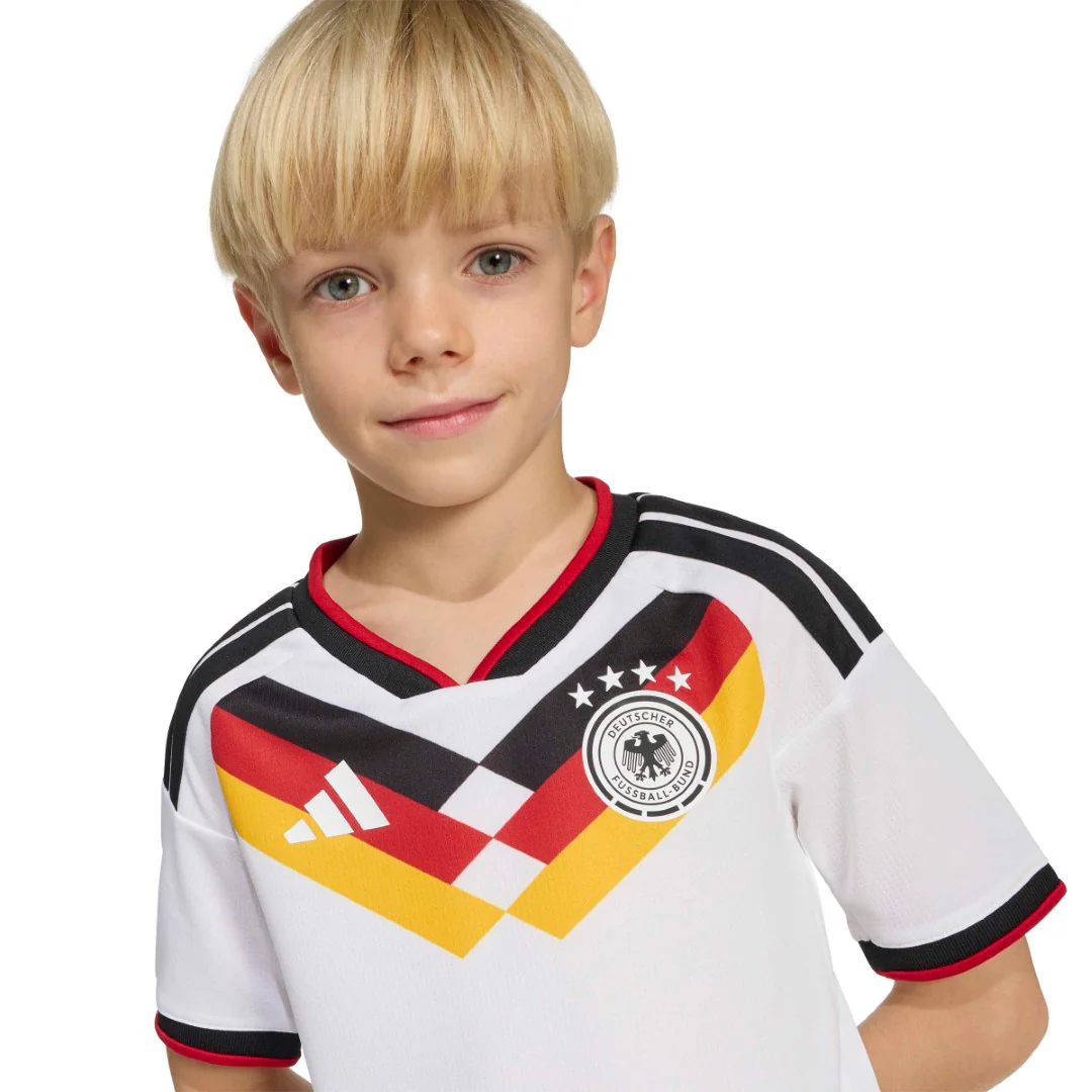 Germany 26 Home Matching Set - Image 6