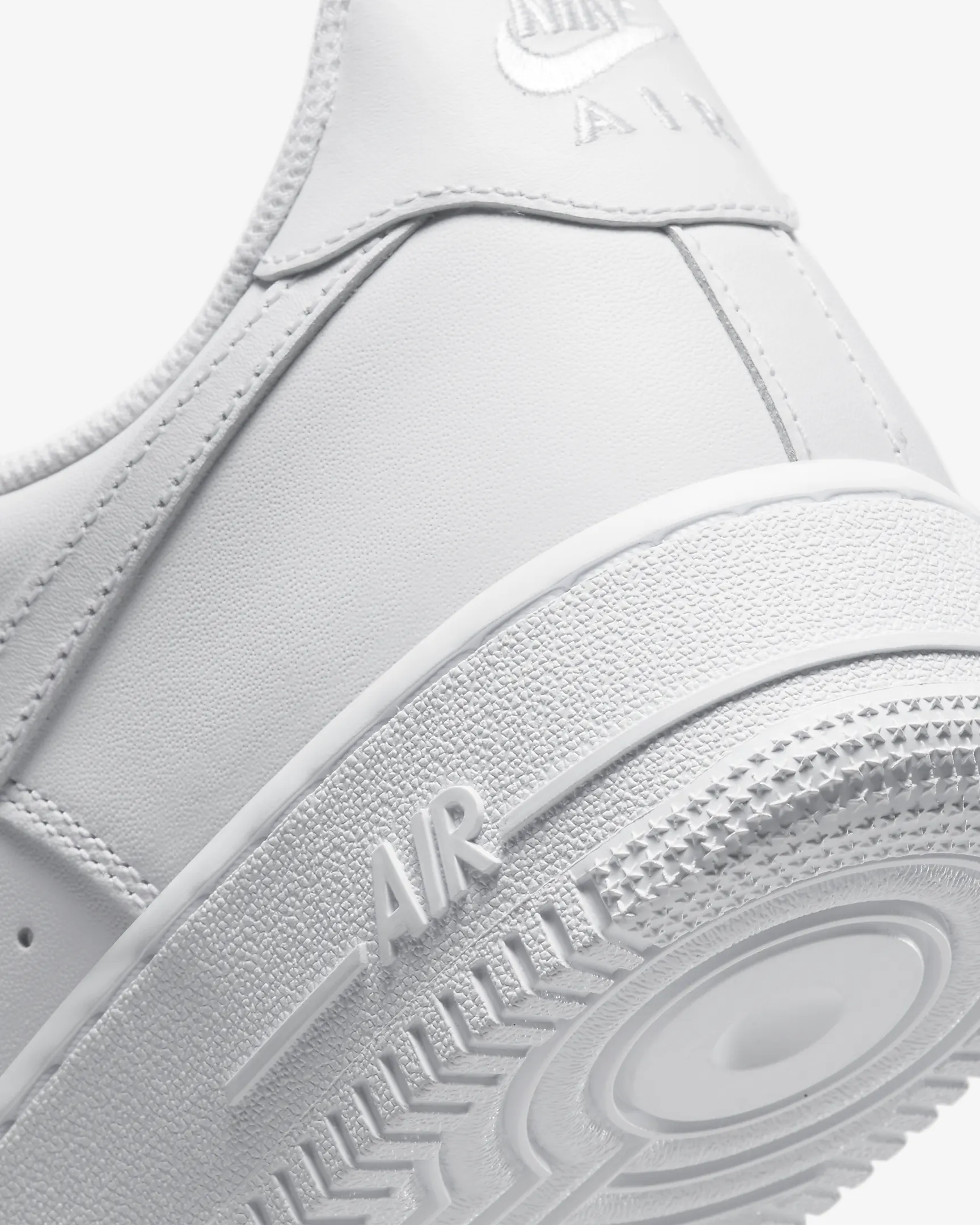 Air Force 1 '07 Le Lifestyle Shoes - Image 2