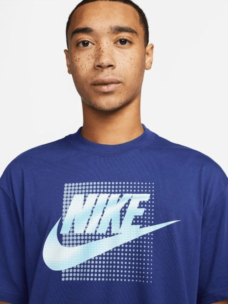 M90 12Mo Futura T-shirts - Image 3