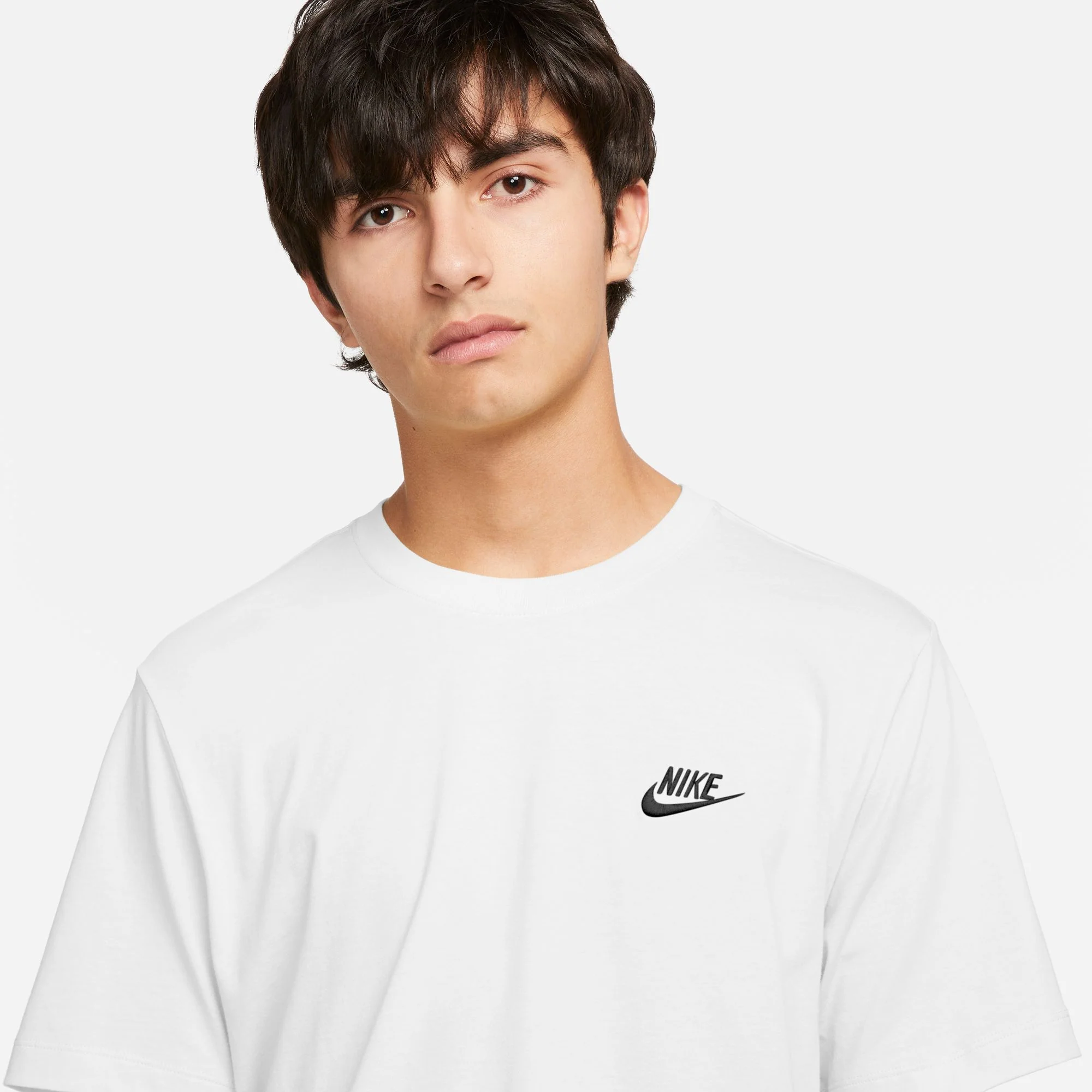 Sportswear Club T-Shirt - Image 4