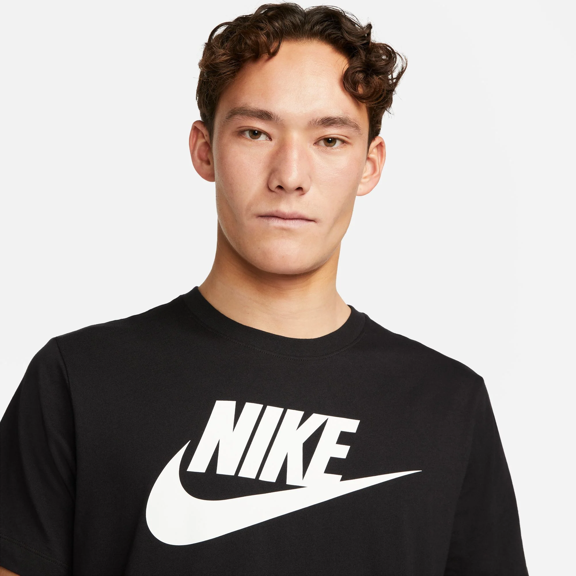 Sportswear T-Shirt - Image 3