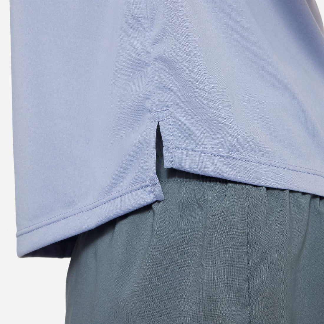 One T-shirt - Image 5