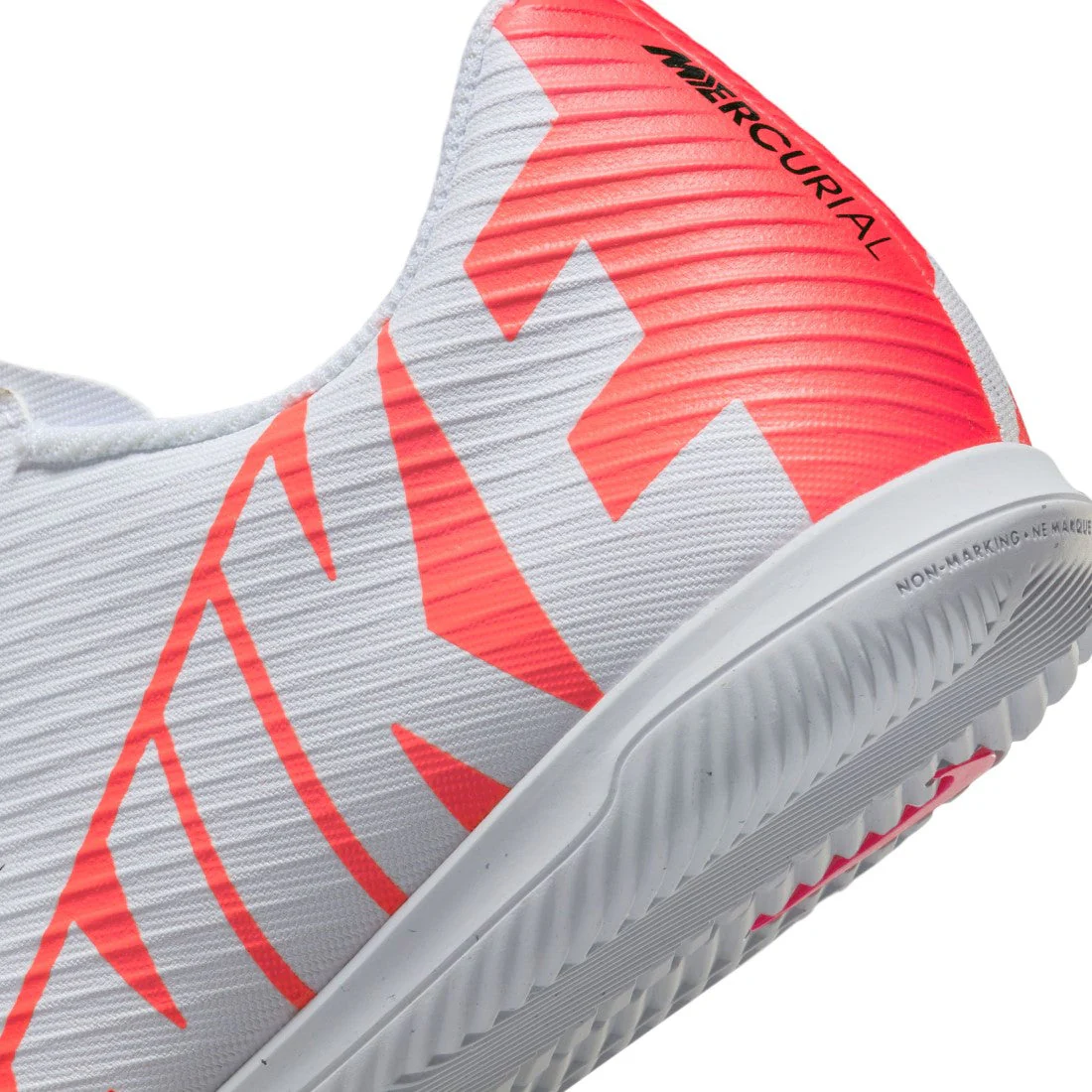 Mercurial Vapor 15 Club Soccer Shoes - Image 6