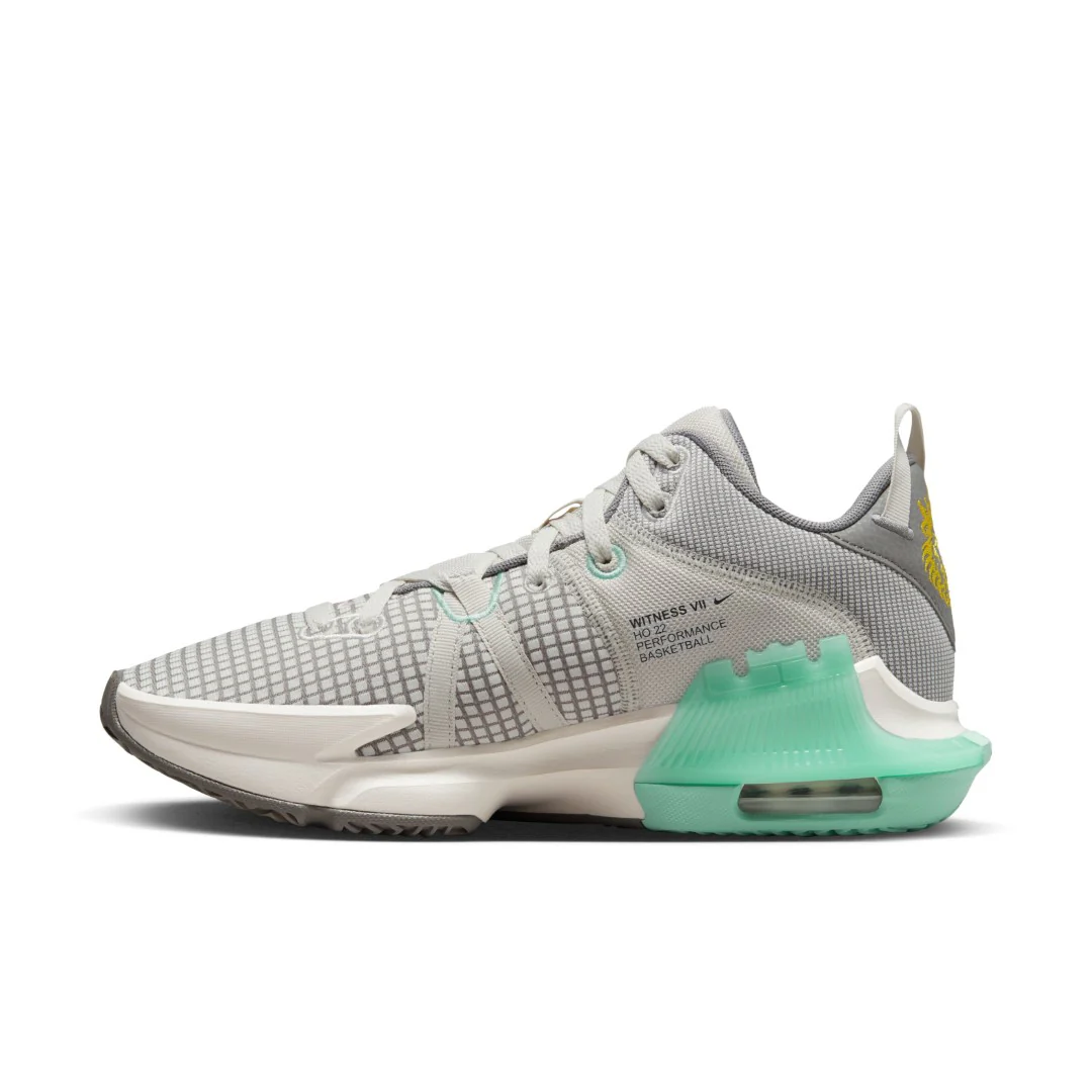 Lebron Witness Basketball Shoes - Image 2