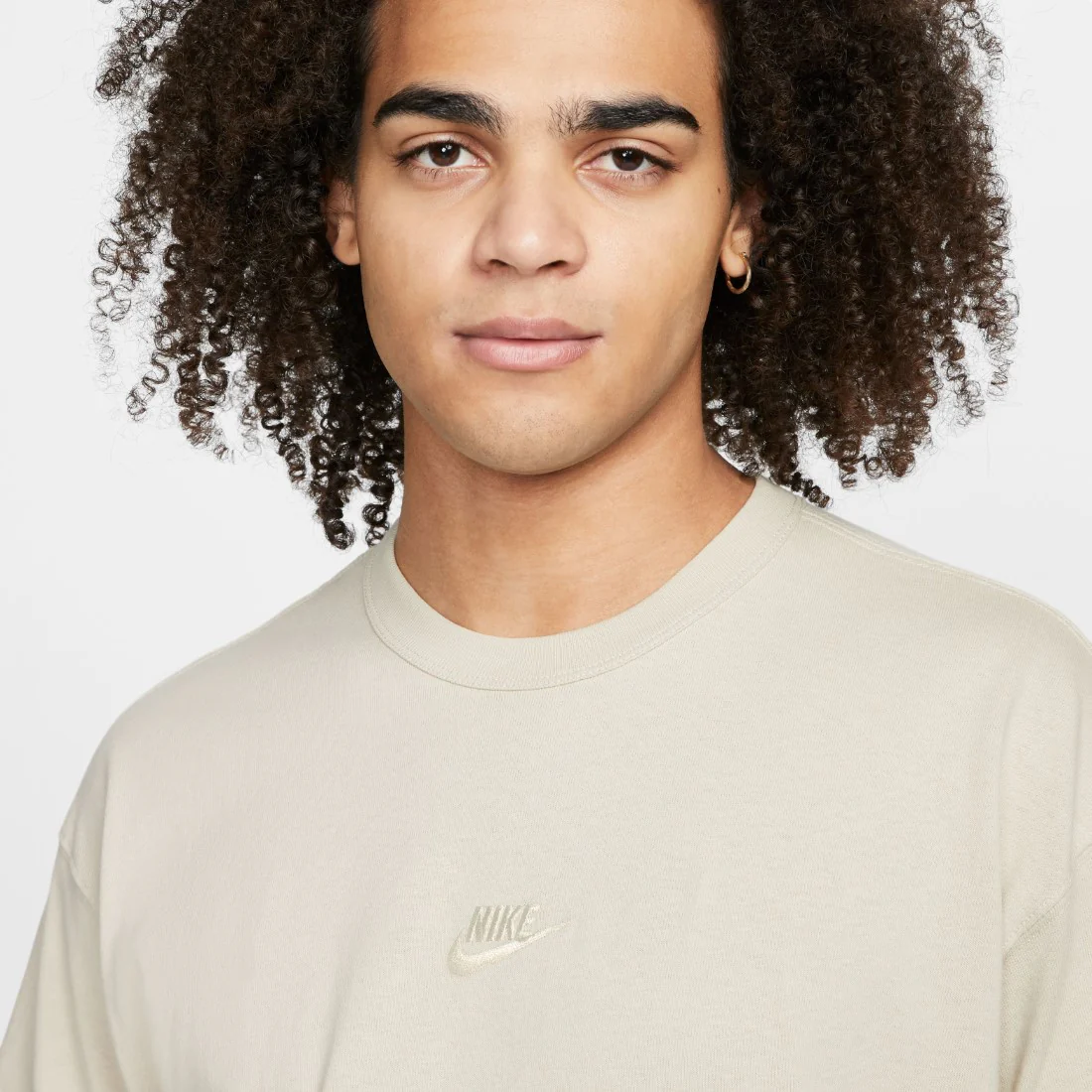 Sportswear Premium Essentials - Image 5