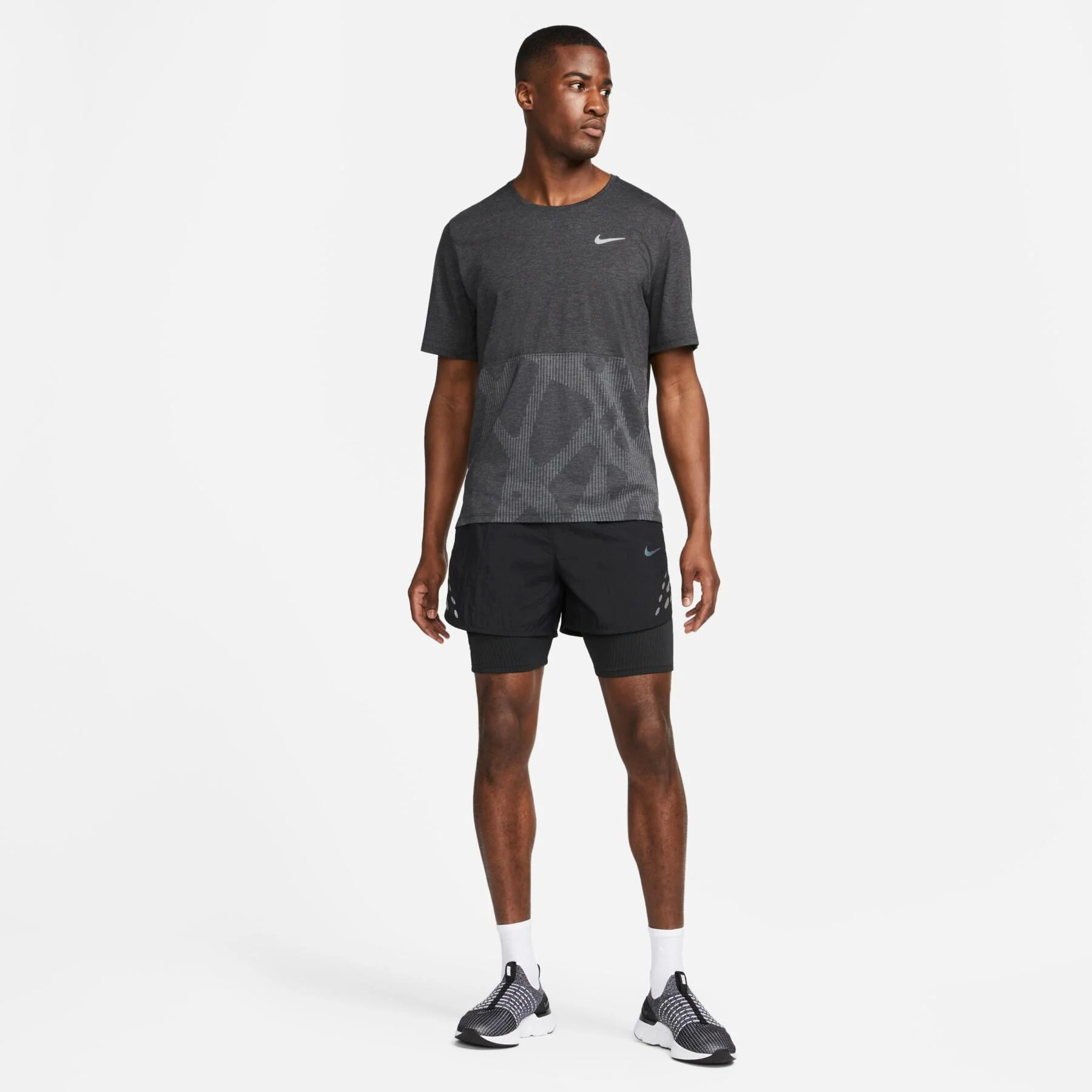 Dri-FIT Run Division Core T-shirt - Image 3