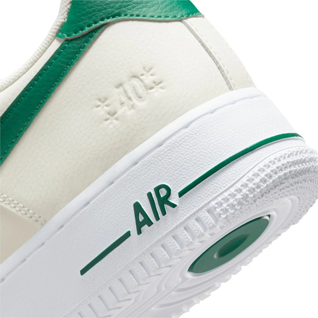Air Force 1 Low 07 LV8 Lifestyle Shoes - Image 6
