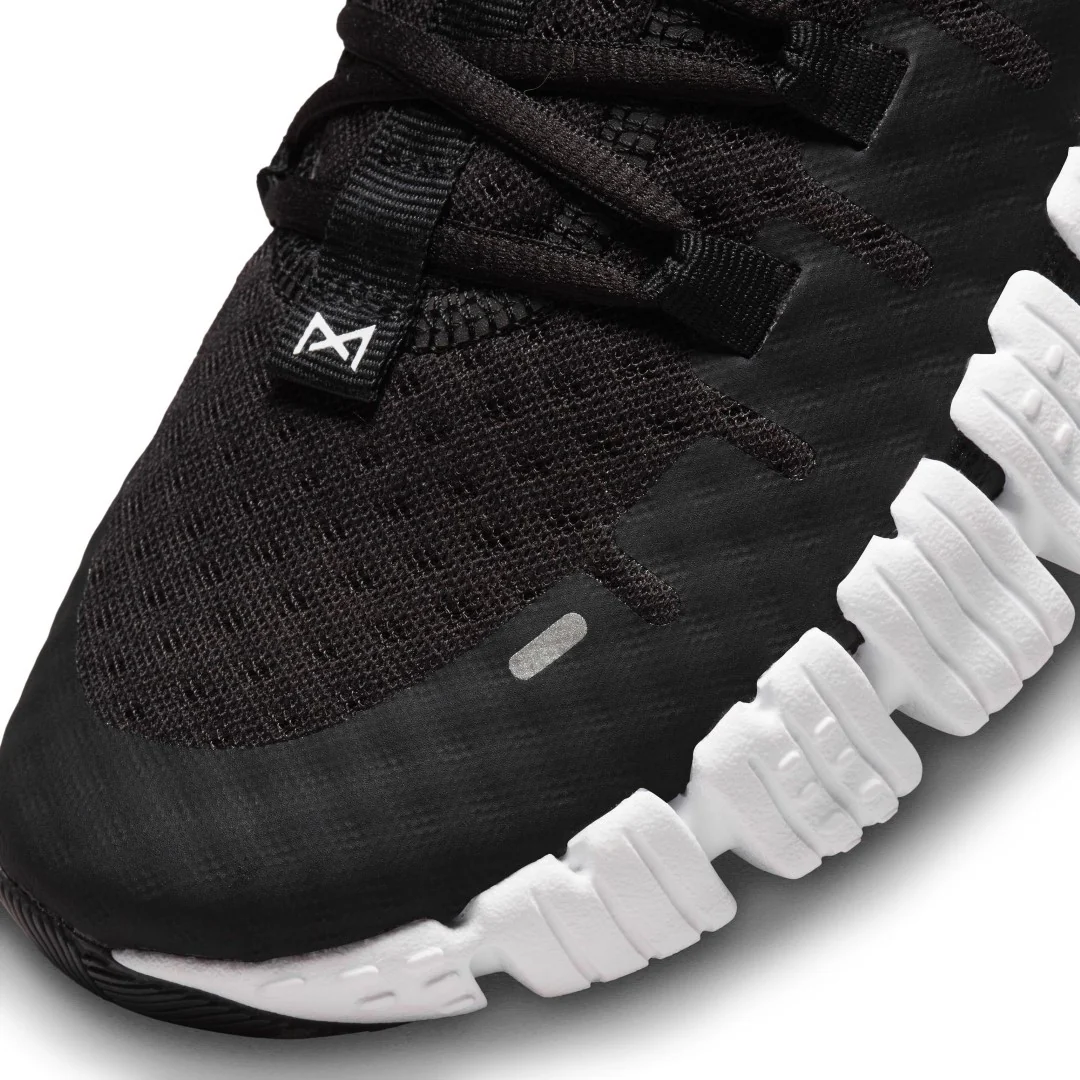 Free Metcon 5 Training Shoes - Image 6
