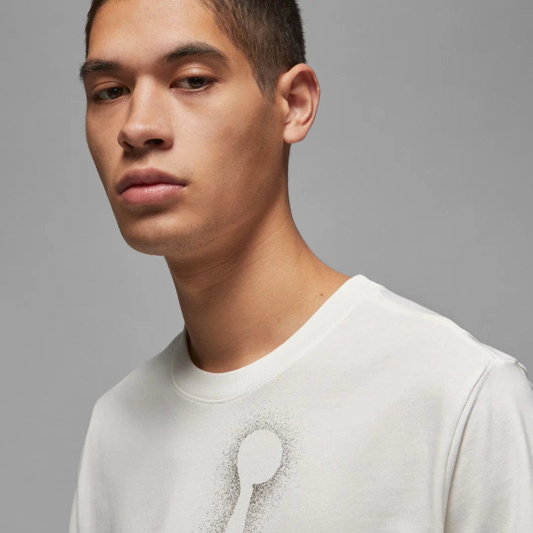 MJ Essentials Graphic Crew T-shirt - Image 4