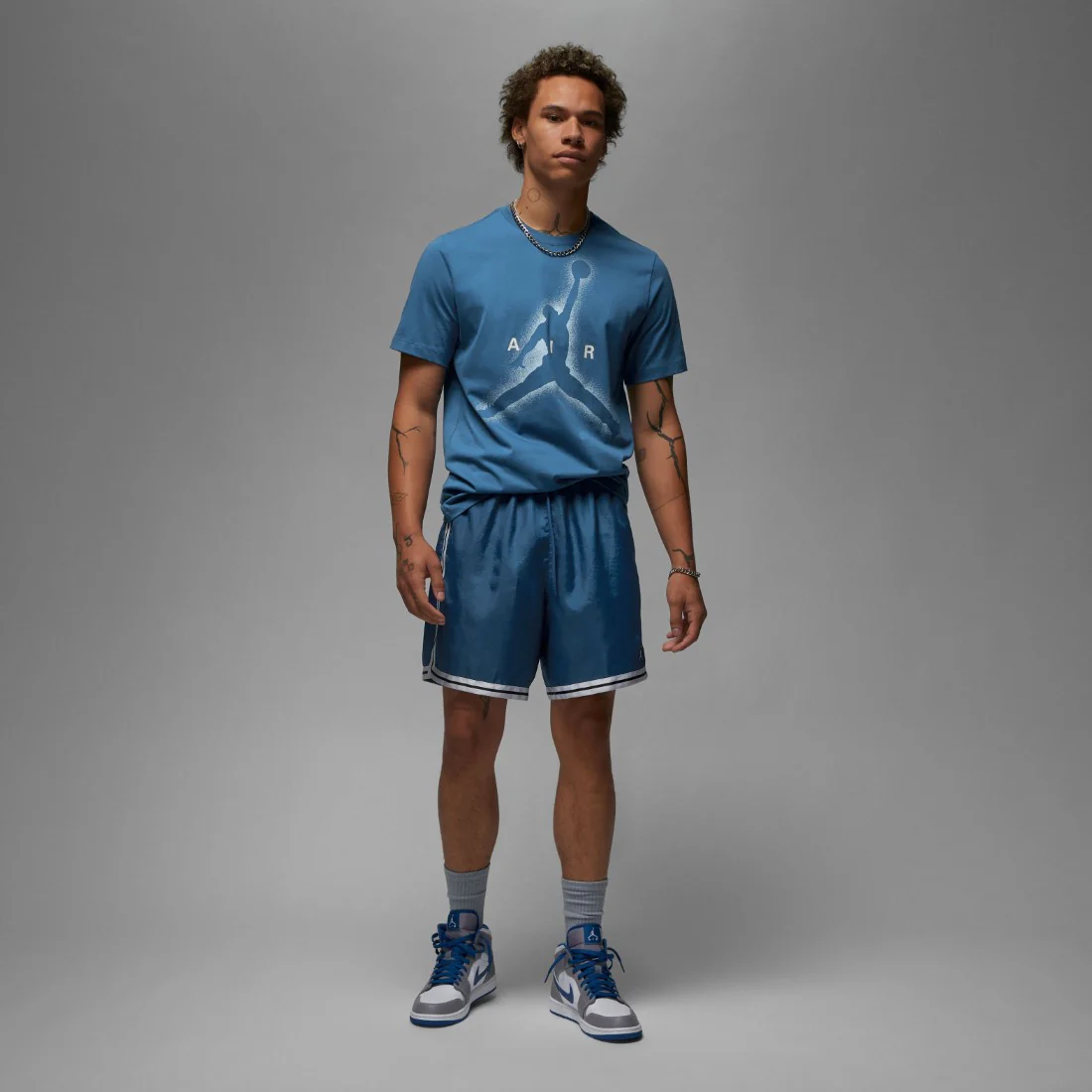 MJ Essentials T-shirt - Image 5