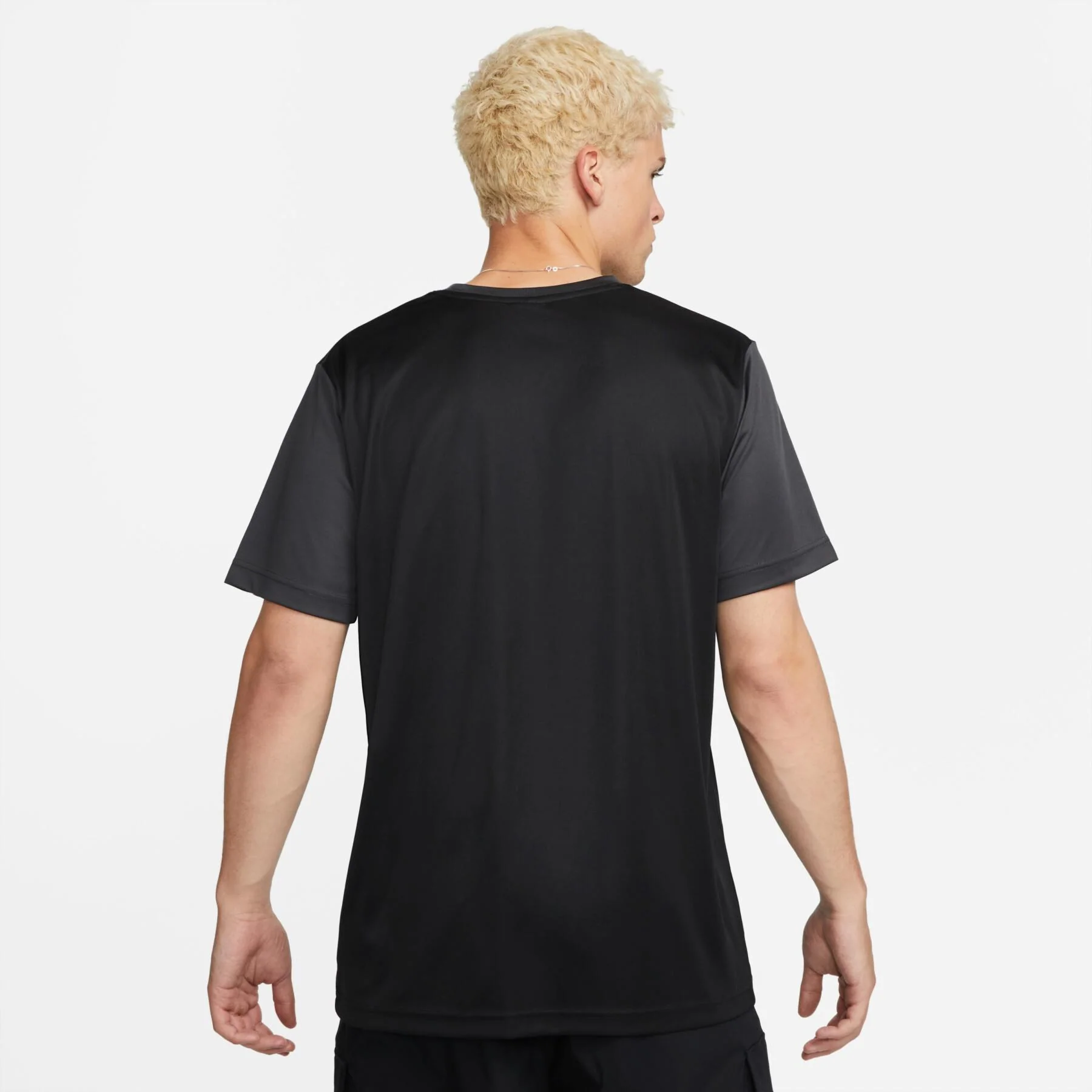 Sportswear Repeat T-shirt - Image 2