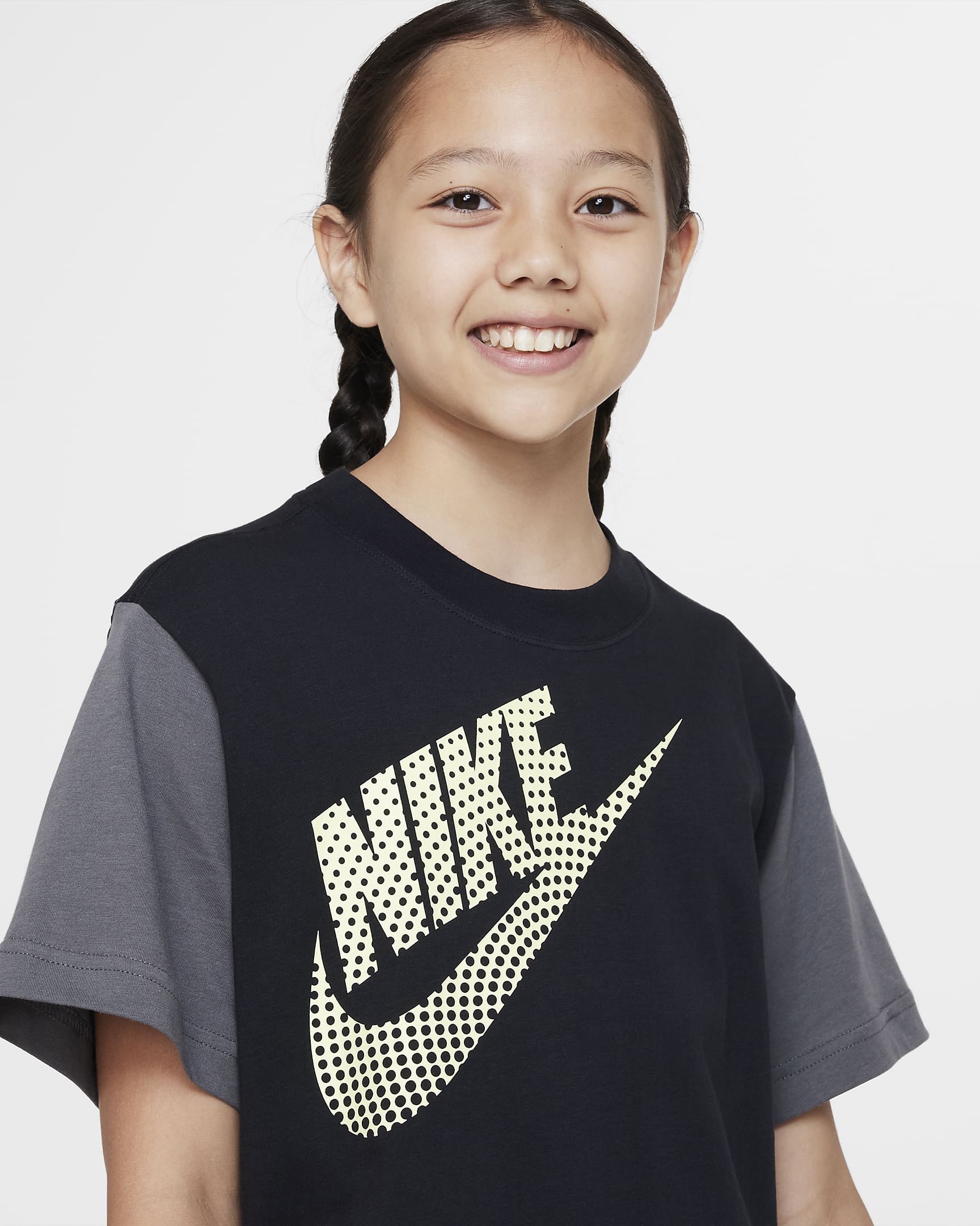 Essential T-Shirt - Image 3