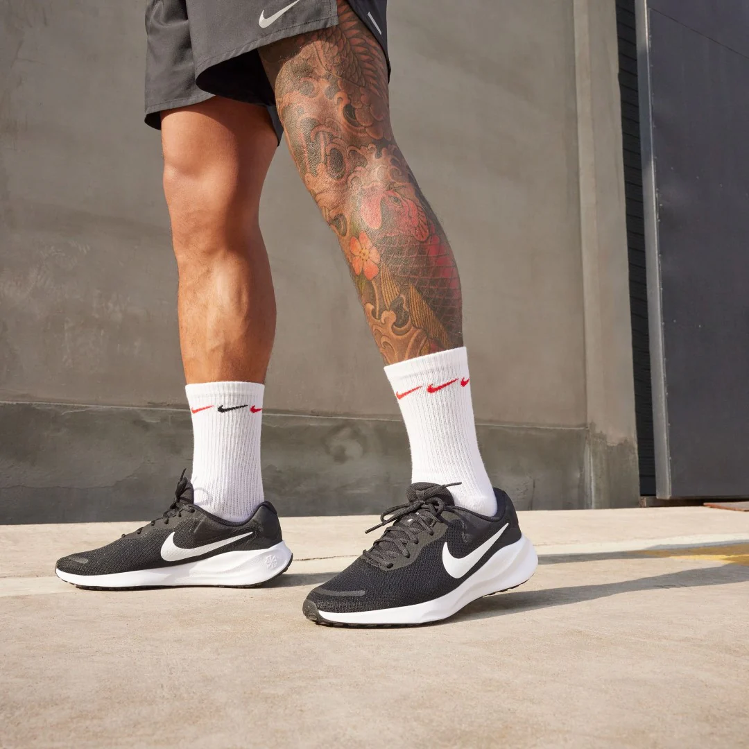 Revolution 7 Road Running Shoes - Image 6