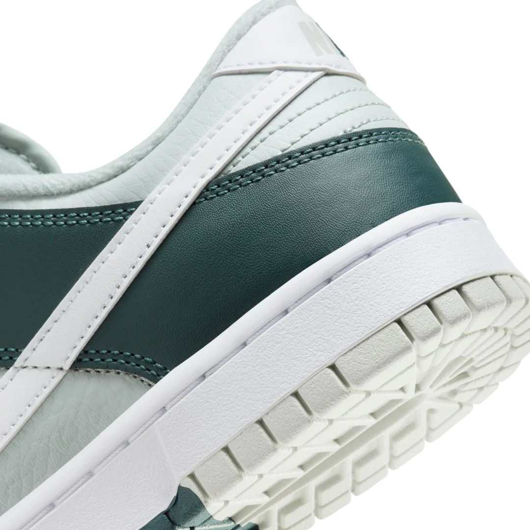 Dunk Low Retro Lifestyle Shoes - Image 8