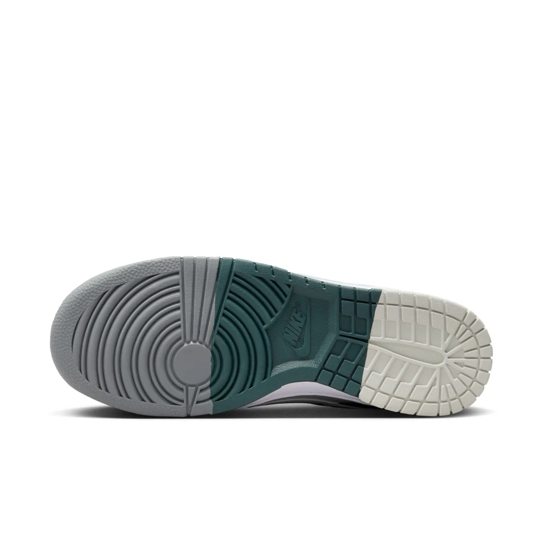 Dunk Low Retro Lifestyle Shoes - Image 9